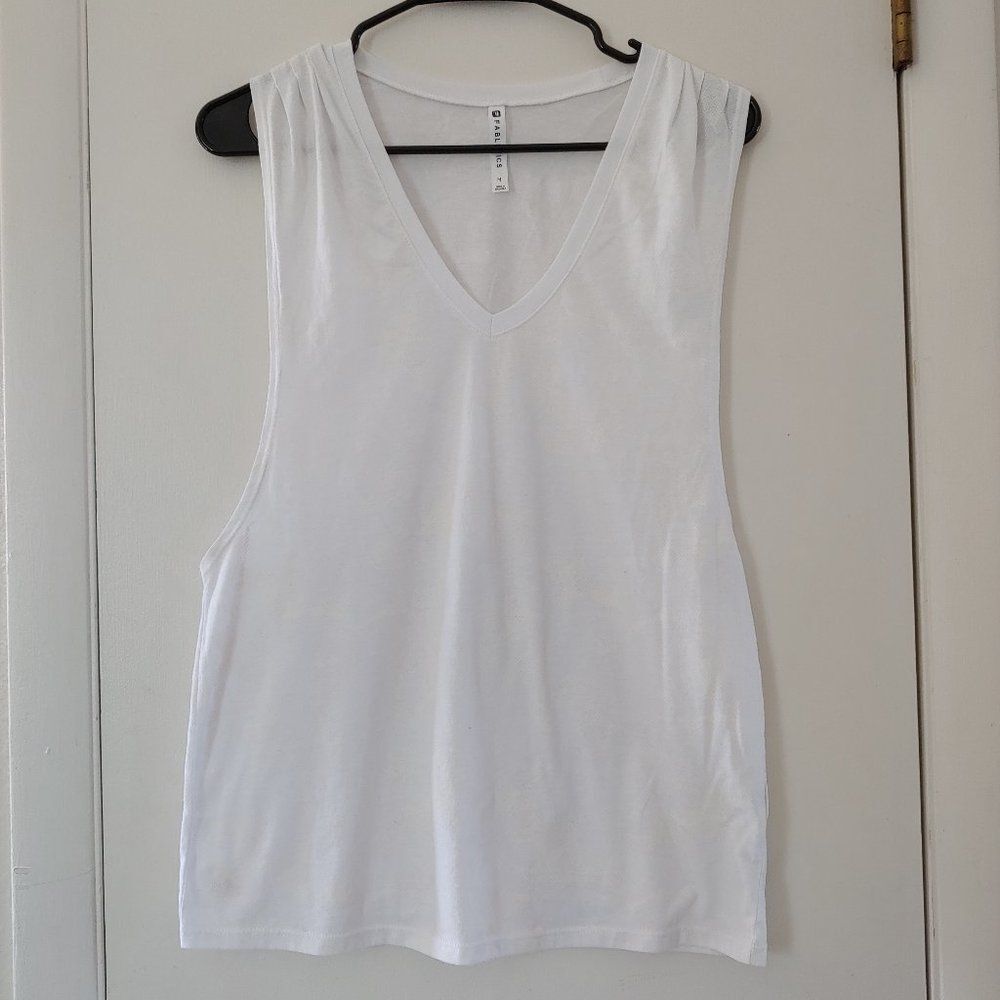 fabletics white rose screen print workout tank top